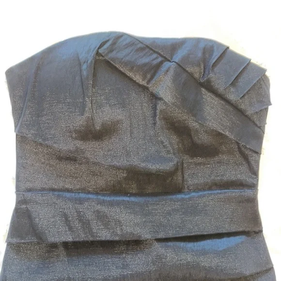 Black Strapless Cocktail Dress 🖤 - Picture 4 of 14